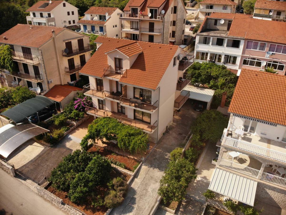 Apartmani Roic Stari Grad  Ngoại thất bức ảnh